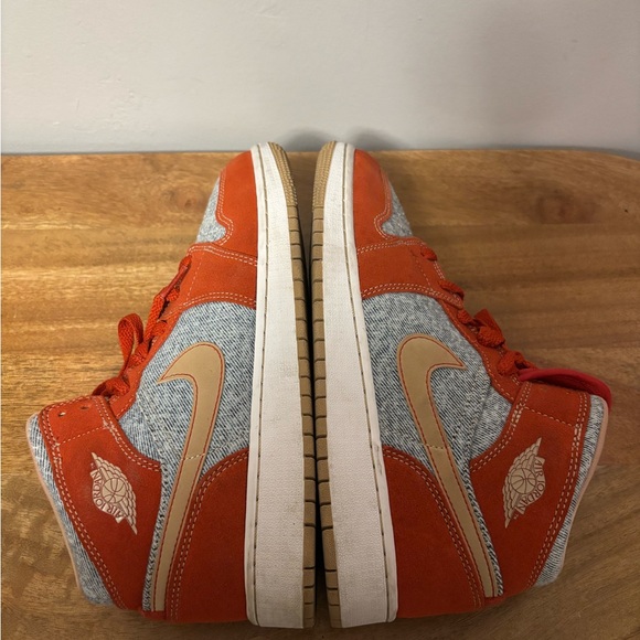 Jordan’s 1 Mid SE Cinnabar Denim‎ Rust Sue sneakers Woman’s 6.5 - Picture 8 of 9